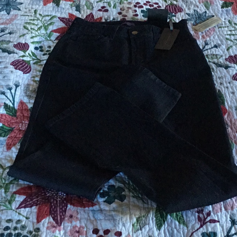 NWT NYDJ Straight Leg Jeans